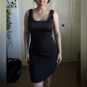 Alyn Paige Classic Black Dress